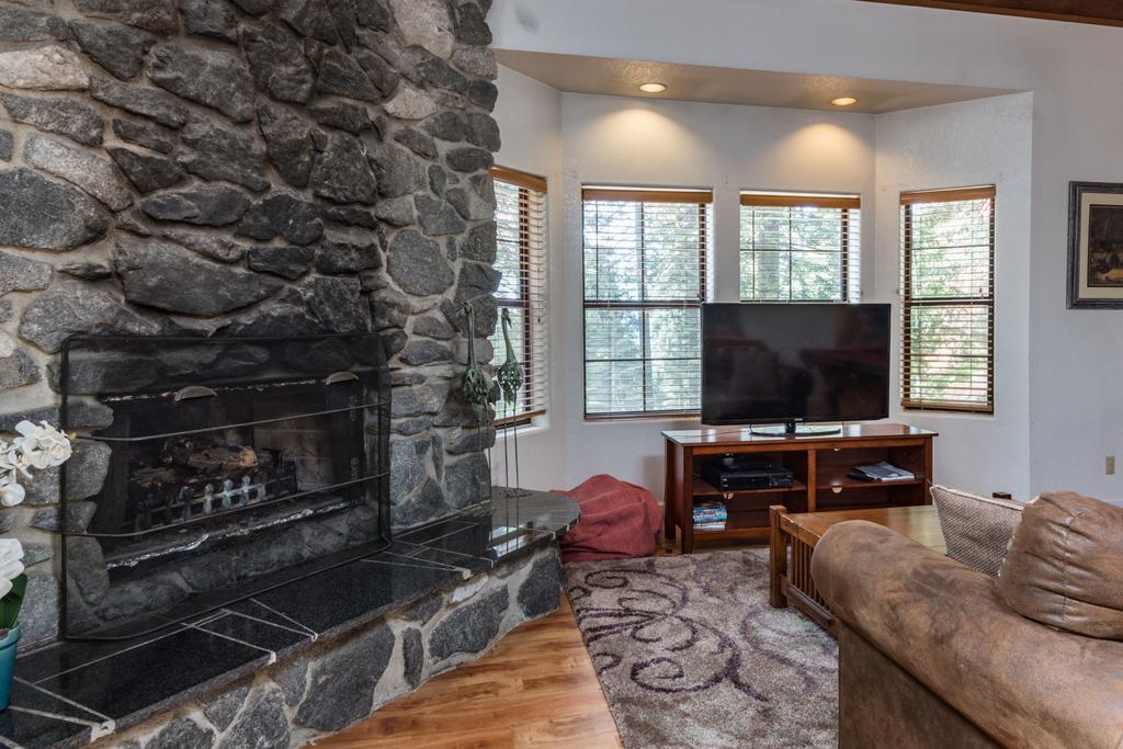 Inside Yosemite Mountain Beauty